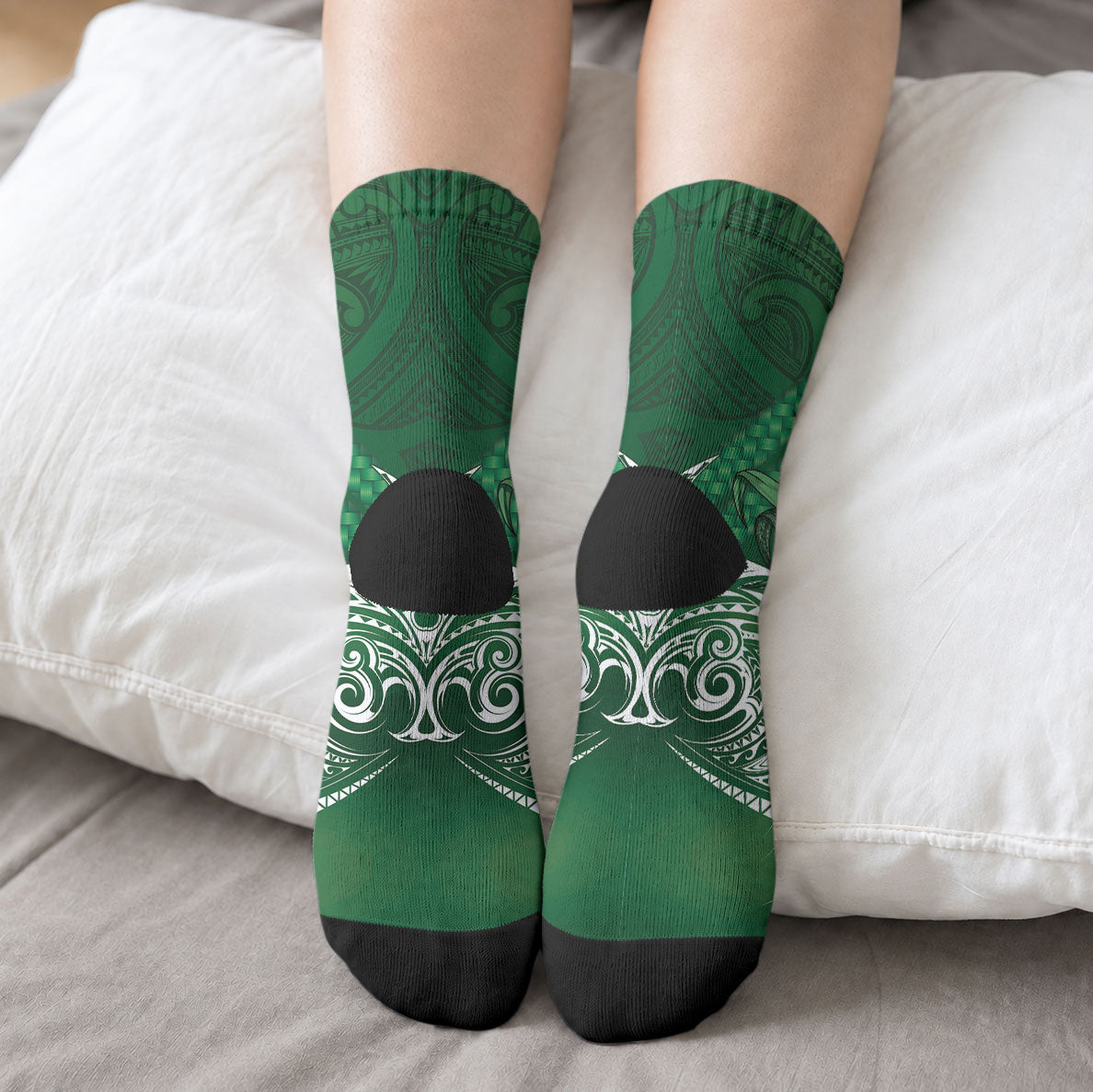 Rongoa Maori New Zealand Harakeke Crew Socks NZ Weaving Pattern Green LT14 - Polynesian Pride