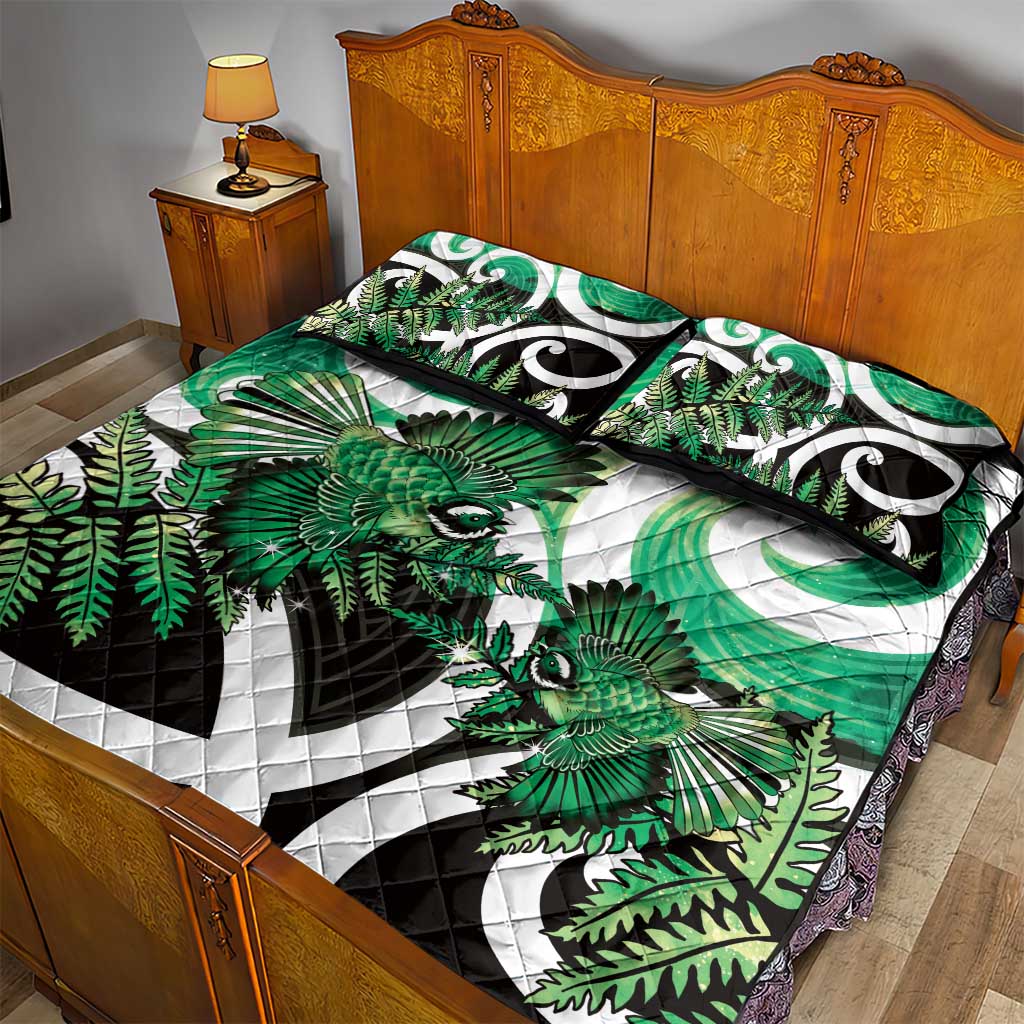 Piwakawaka New Zealand Matariki Quilt Bed Set Maori New Year Silver Fern Green Galaxy LT14 - Polynesian Pride