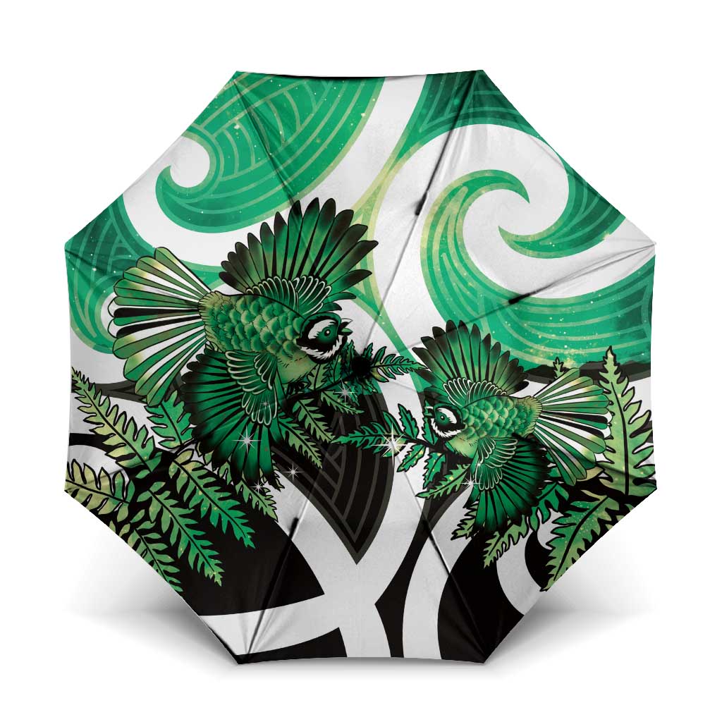 Piwakawaka New Zealand Matariki Umbrella Maori New Year Silver Fern Green Galaxy LT14 One Size Folded 11.42 inch Opened Diameter 37.4 inch Green - Polynesian Pride