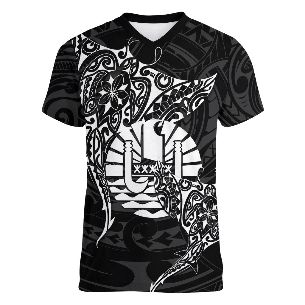 French Polynesia Manta Ray Tattoo Women V-Neck T-Shirt Tahiti Hahalua Turtle Shark Black Color LT14 Female Black - Polynesian Pride
