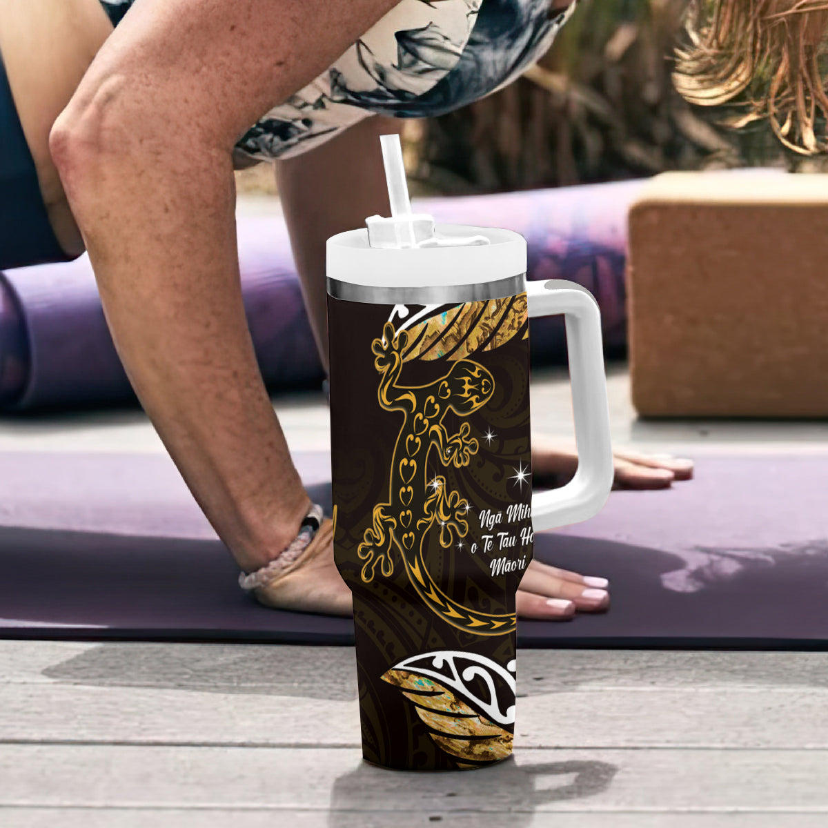 New Zealand Matariki Tumbler With Handle Maori New Year Silver Fern And Lizard - Gold LT14 - Polynesian Pride