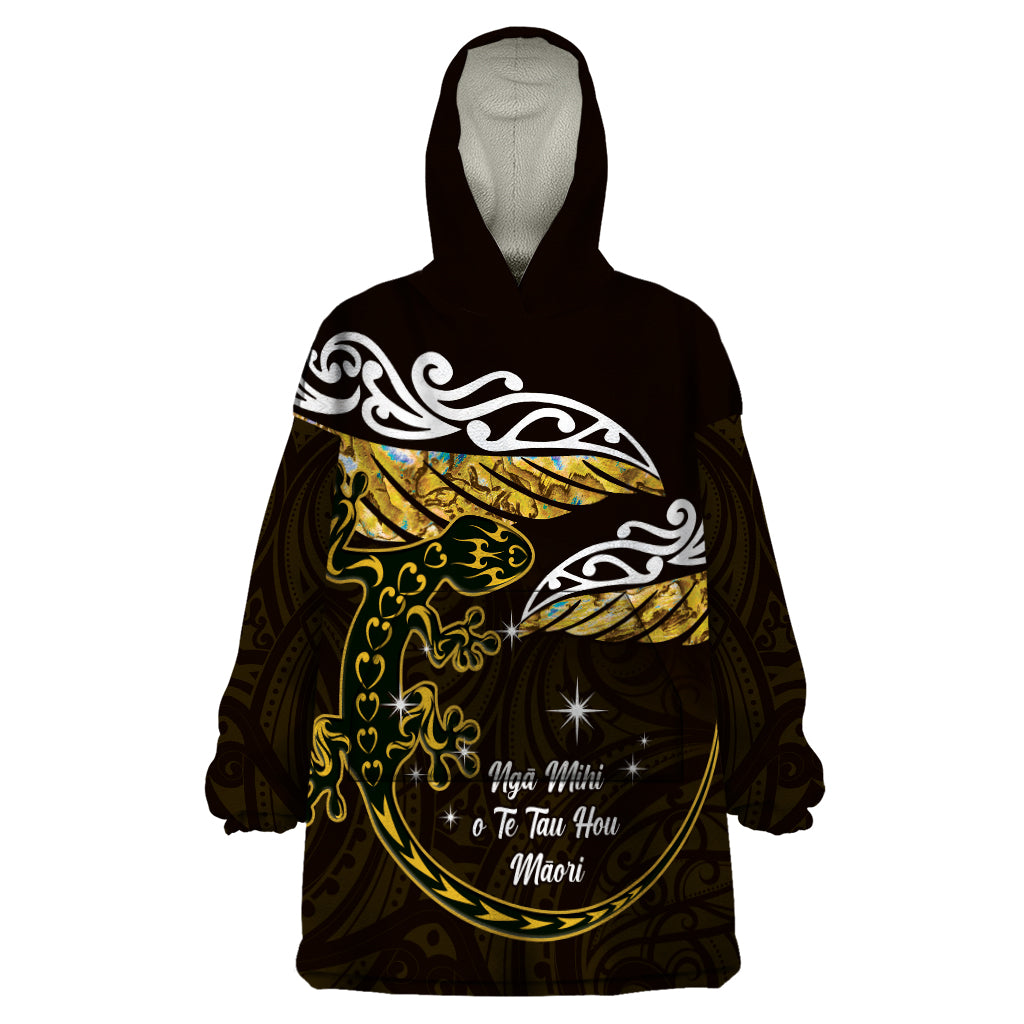 New Zealand Matariki Wearable Blanket Hoodie Maori New Year Silver Fern And Lizard - Gold LT14 One Size Gold - Polynesian Pride