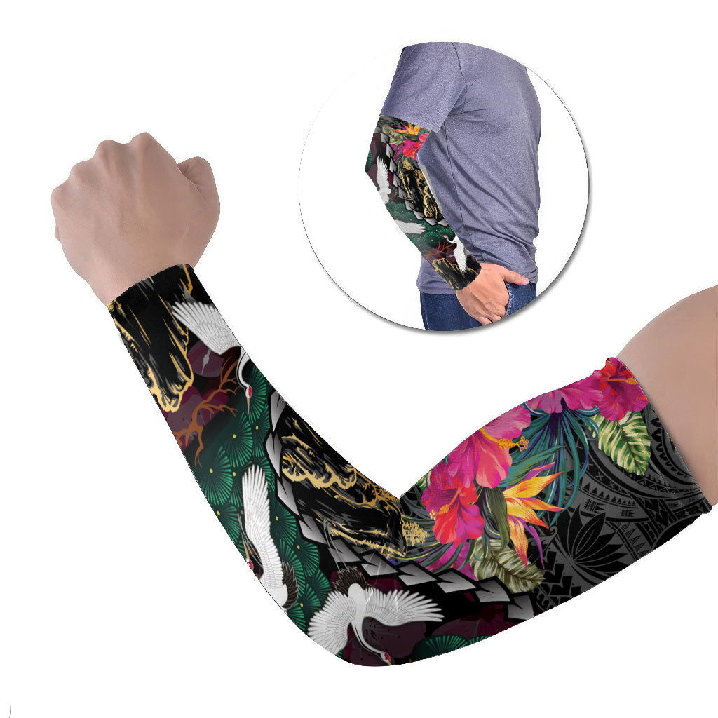 Hawaiian and Japanese Culture Arm Sleeves Crane Sakura Hibiscus Tropical Vibes LT14 Set of 2 Black - Polynesian Pride