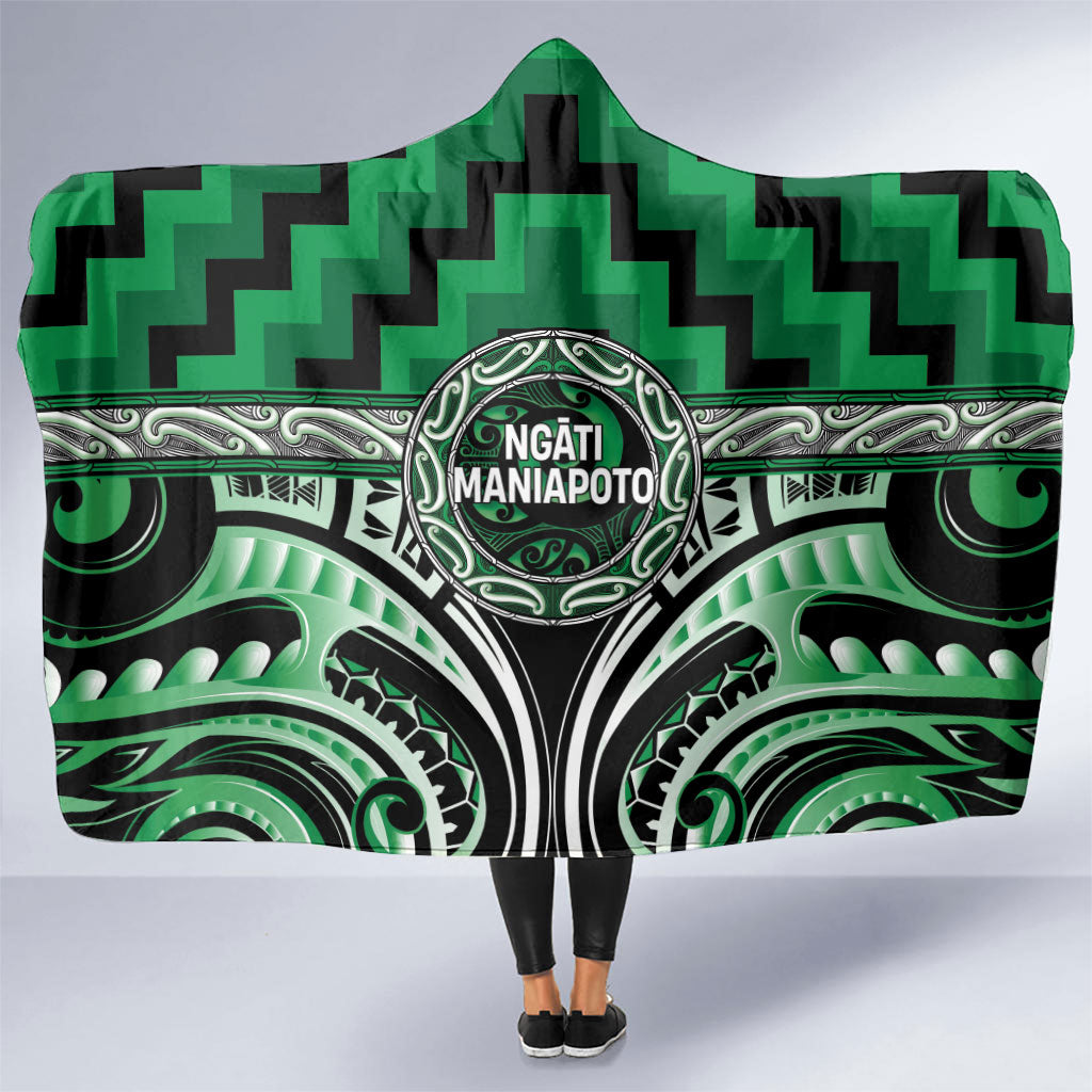 Aotearoa Ngati Maniapoto Hooded Blanket Maori Iwi Poutama Puhoro Tattoo LT14 One Size Green - Polynesian Pride