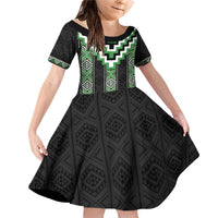 Green Taniko Pattern Aotearoa Family Matching Off Shoulder Short Dress and Hawaiian Shirt Niho Taniwha Mix Poutama LT14 Daughter's Dress Green - Polynesian Pride