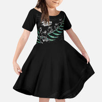 Custom New Zealand Silver Fern Rugby Family Matching Tank Maxi Dress and Hawaiian Shirt Aotearoa Kiwi Maori Pattern LT14 Daughter's Dress Black - Polynesian Pride