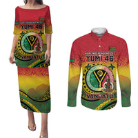 Personalised Vanuatu Couples Matching Puletasi and Long Sleeve Button Shirt Yumi 46th Hapi Independens Dei - Reggae Version LT14 Reggae - Polynesian Pride