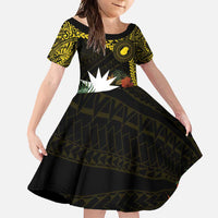 Gold Nauru Family Matching Off Shoulder Maxi Dress and Hawaiian Shirt Naoero Map With Polynesian Tropical Flowers LT14 Daughter's Dress Gold - Polynesian Pride