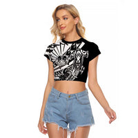 Black White Marquesas Islands Raglan Cropped T Shirt Marquesan Matatiki Hammerhead Shark Patutiki LT14 Female Black - Polynesian Pride