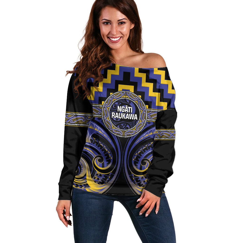Aotearoa Ngati Raukawa Personalised Off Shoulder Sweater Maori Iwi Poutama Puhoro Tattoo LT14 Women Blue - Polynesian Pride
