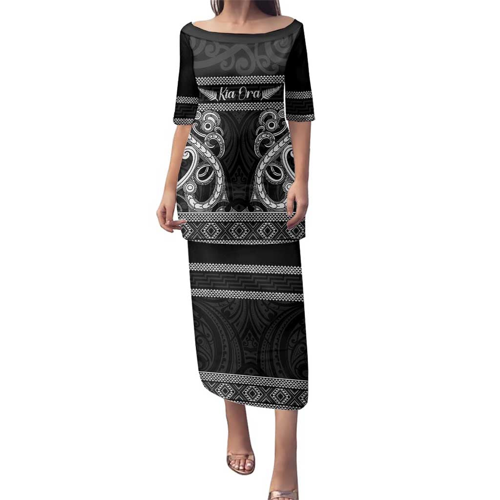 Kia Ora New Zealand Family Matching Puletasi and Hawaiian Shirt Maori Language Week Pango Taniko Motif LT14 Mom's Dress Black - Polynesian Pride