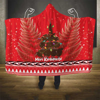 Kiwi New Zealand Christmas Hooded Blanket Meri Kirihimete Silver Fern - Red Color LT14 - Polynesian Pride
