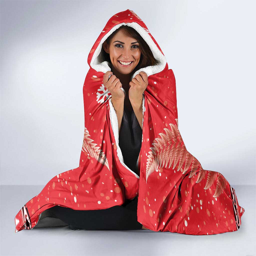 Kiwi New Zealand Christmas Hooded Blanket Meri Kirihimete Silver Fern - Red Color LT14 - Polynesian Pride