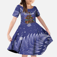 Kiwi New Zealand Christmas Family Matching Off The Shoulder Long Sleeve Dress and Hawaiian Shirt Meri Kirihimete Silver Fern - Blue Color LT14 Daughter's Dress Blue - Polynesian Pride