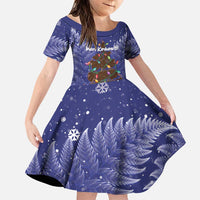 Kiwi New Zealand Christmas Family Matching Puletasi and Hawaiian Shirt Meri Kirihimete Silver Fern - Blue Color LT14 Daughter's Dress Blue - Polynesian Pride