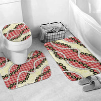 Red Palaka Hawaii Bathroom Set Kukui Nut Pikake Lei Hawaiian Tapa Pattern LT14 Mat Set Only (3 pcs) One Size Red - Polynesian Pride
