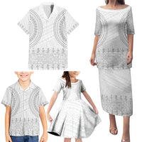 Niue White Sunday Family Matching Puletasi and Hawaiian Shirt Tapu Fanau Ia Puakenikeni Hiapo Pattern LT14 - Polynesian Pride