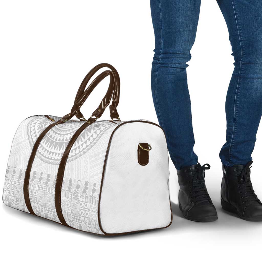 Niue White Sunday Travel Bag Tapu Fanau Ia Puakenikeni Hiapo Pattern LT14 - Polynesian Pride