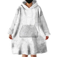 Tapu Fanau Ia Niue Wearable Blanket Hoodie Happy White Sunday Unique Hiapo LT14 - Polynesian Pride