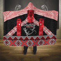Toitu Te Tiriti O Waitangi Hooded Blanket Maori Wharenui With Taniko Motifs LT14 - Polynesian Pride