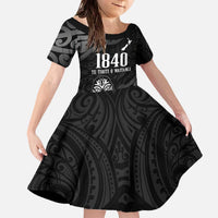 New Zealand 1840 Waitangi Day Family Matching Off The Shoulder Long Sleeve Dress and Hawaiian Shirt Aotearoa Haka Mask - Black Version LT14 Daughter's Dress Black - Polynesian Pride