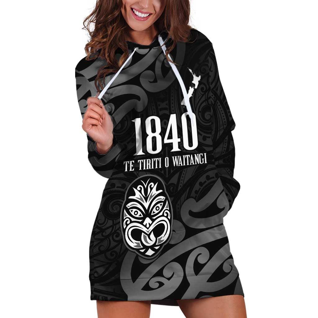 New Zealand 1840 Waitangi Day Hoodie Dress Aotearoa Haka Mask - Black Version LT14 Black - Polynesian Pride