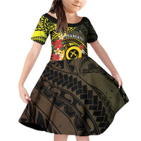 Vanuatu Christmas Family Matching Off Shoulder Short Dress and Hawaiian Shirt Vanuatuan Pig Tusk - Meri Krismas! LT14 Daughter's Dress Black - Polynesian Pride