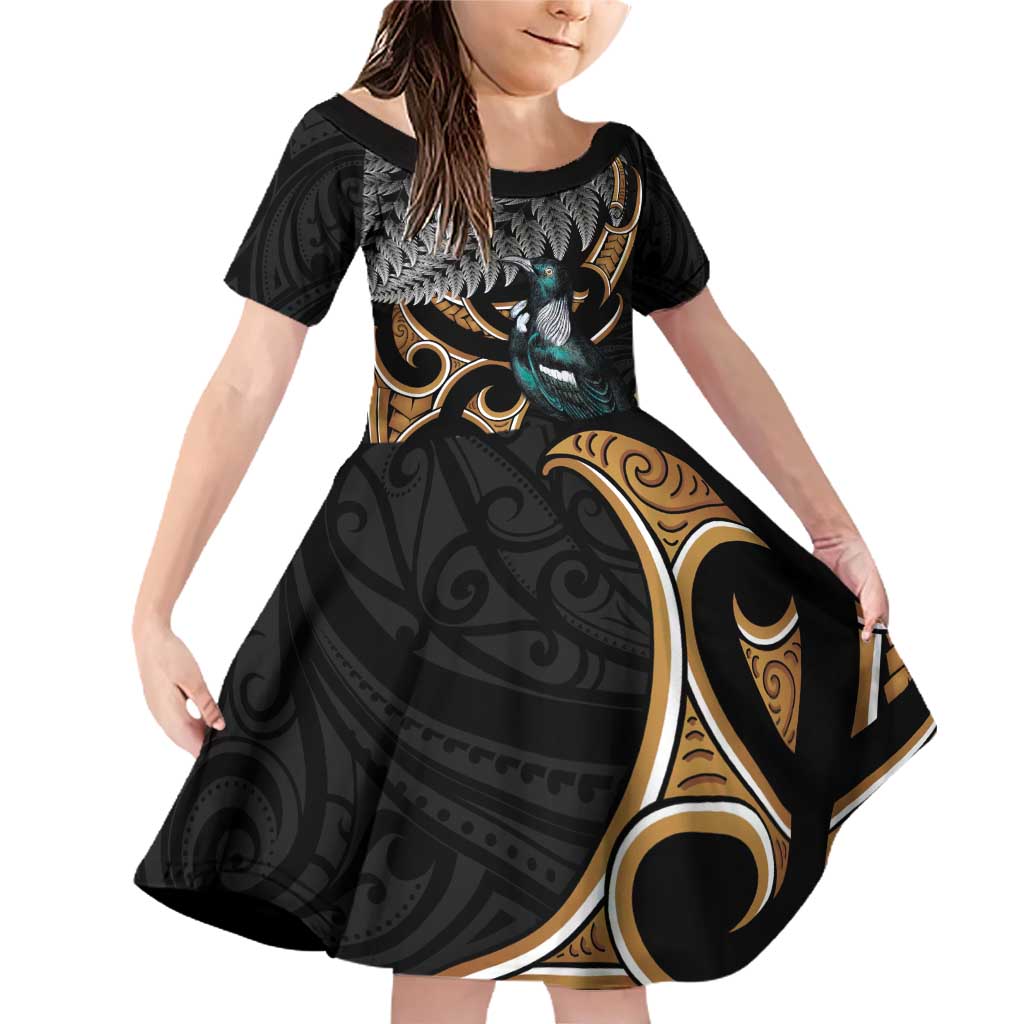 Aotearoa Kowhai Tui Bird Family Matching Off Shoulder Short Dress and Hawaiian Shirt Maori Ngaru With Silver Fern LT14 Daughter's Dress Black - Polynesian Pride