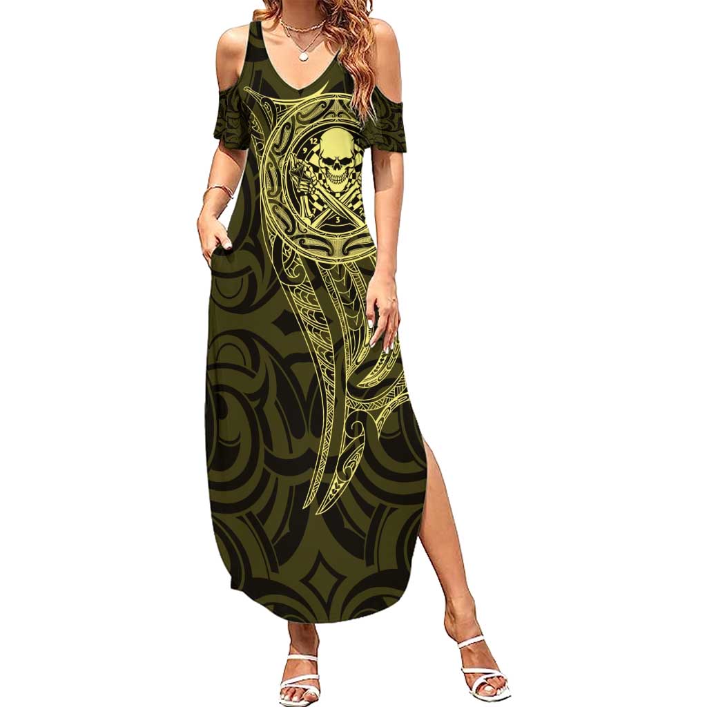 New Zealand Skull Darts Family Matching Summer Maxi Dress and Hawaiian Shirt Aotearoa Maori Chest Tattoo Stylized Gold LT14 Mom's Dress Gold - Polynesian Pride