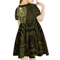 New Zealand Skull Darts Kid Short Sleeve Dress Aotearoa Maori Chest Tattoo Stylized Gold LT14 - Polynesian Pride