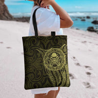 New Zealand Skull Darts Tote Bag Aotearoa Maori Chest Tattoo Stylized Gold LT14 - Polynesian Pride