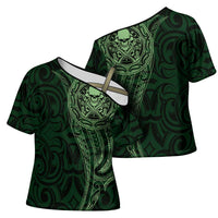 New Zealand Skull Darts Cross Shoulder Shirt Aotearoa Maori Chest Tattoo Stylized Green LT14 - Polynesian Pride
