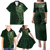 New Zealand Skull Darts Family Matching Puletasi and Hawaiian Shirt Aotearoa Maori Chest Tattoo Stylized Green LT14 - Polynesian Pride