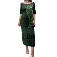 New Zealand Skull Darts Family Matching Puletasi and Hawaiian Shirt Aotearoa Maori Chest Tattoo Stylized Green LT14 Mom's Dress Green - Polynesian Pride