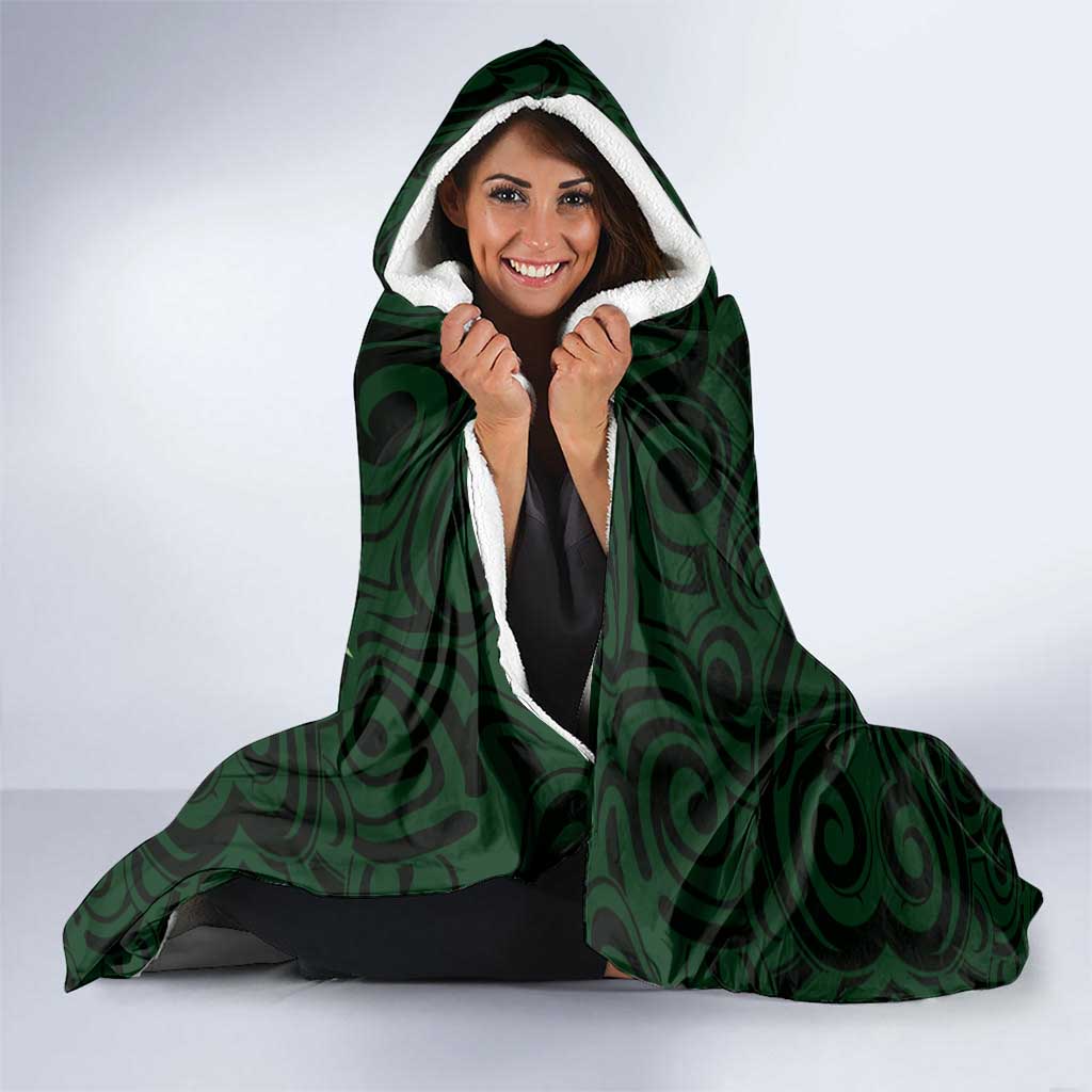 New Zealand Skull Darts Hooded Blanket Aotearoa Maori Chest Tattoo Stylized Green LT14 - Polynesian Pride