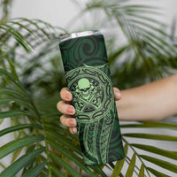 New Zealand Skull Darts Skinny Tumbler Aotearoa Maori Chest Tattoo Stylized Green LT14 - Polynesian Pride