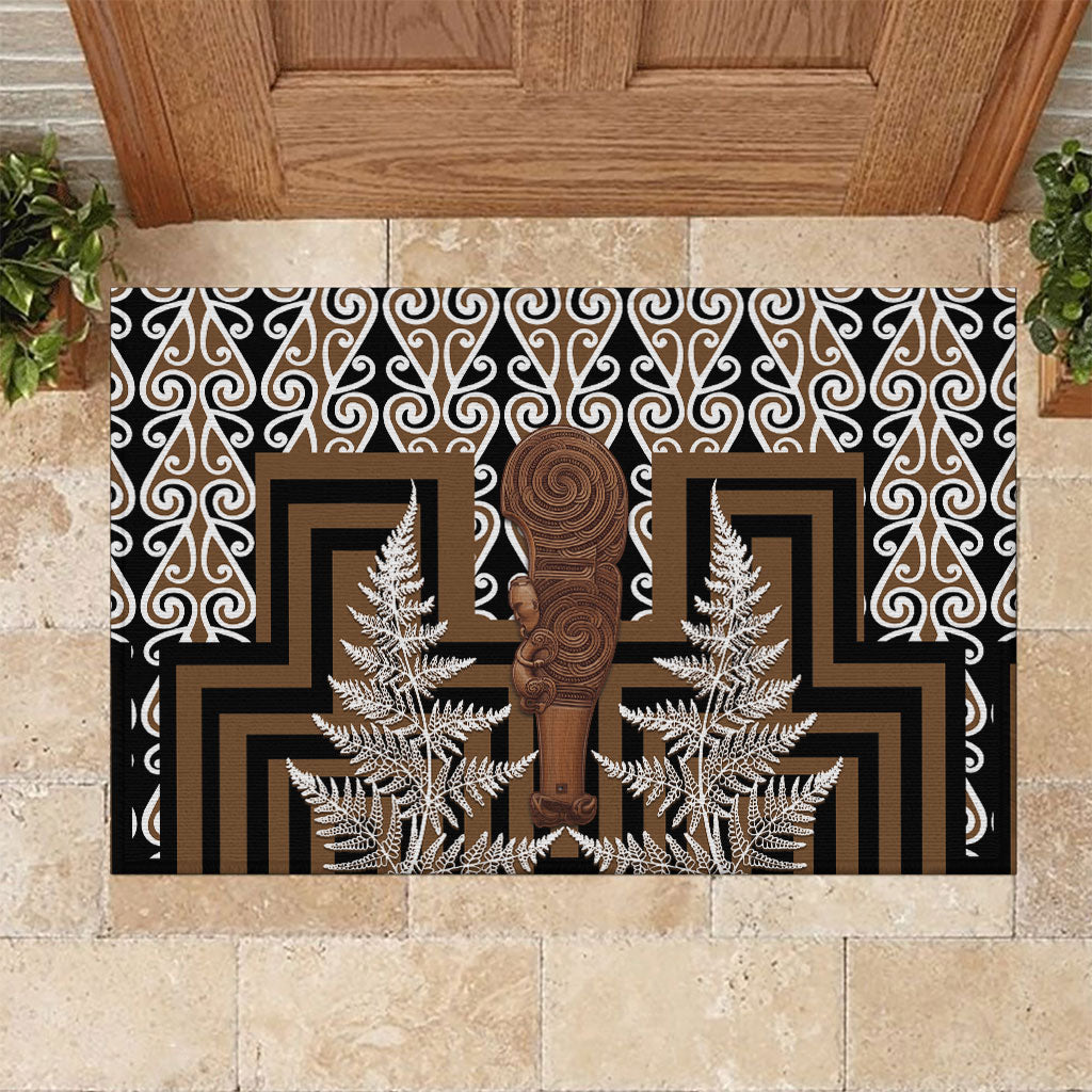 Wahaika New Zealand Rubber Doormat Maori Weapon Kowhaiwhai Fern Poutama Motifs LT14 Brown - Polynesian Pride