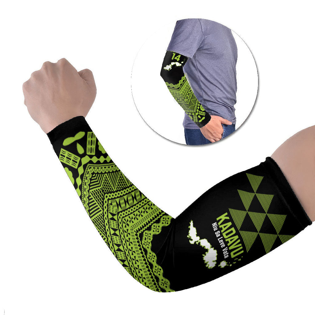 Kadavu Fiji 2026 Rugby Custom Arm Sleeves Niu Sa Leve Vata Fijian Tapa Pattern LT14 Set of 2 Black - Polynesian Pride