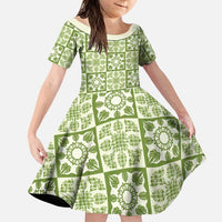 Omaomao Palaka Quilt Hawaii Family Matching Summer Maxi Dress and Hawaiian Shirt Hawaiian Tropical Monstera Sea Turtle LT14 Daughter's Dress Green - Polynesian Pride