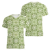 Omaomao Palaka Quilt Hawaii Women V-Neck T-Shirt Hawaiian Tropical Monstera Sea Turtle LT14 - Polynesian Pride