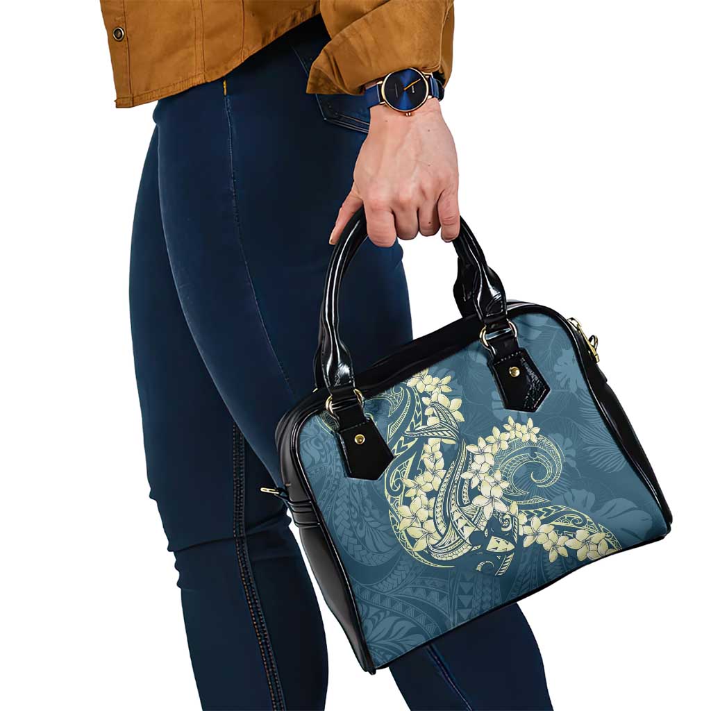 Cyan Polynesia Hammerhead Shark Tattoo With Plumeria Lei Shoulder Handbag