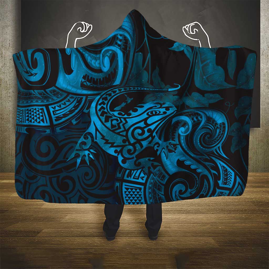 New Zealand Tuatara Hooded Blanket Aotearoa Maori Clematis Flowers - Blue LT14 - Polynesian Pride