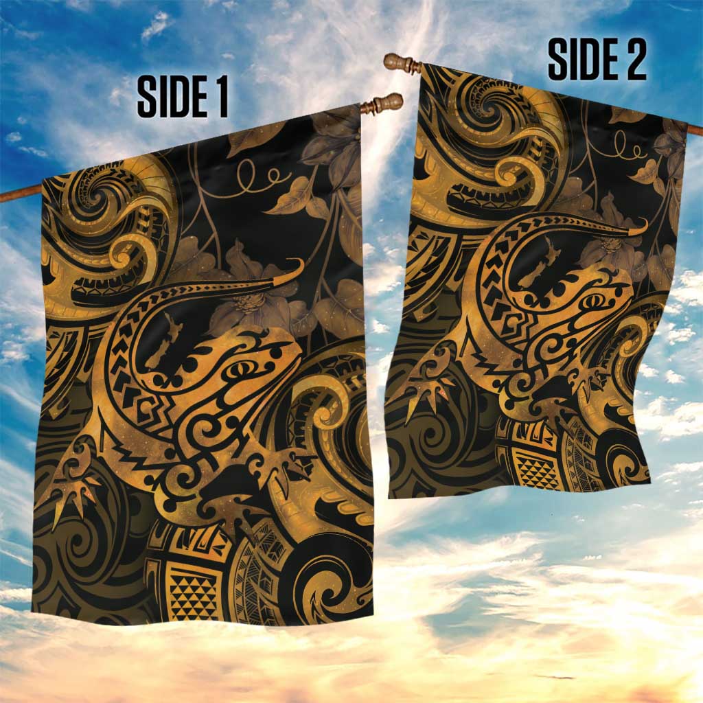 New Zealand Tuatara Garden Flag Aotearoa Maori Clematis Flowers - Gold LT14 - Polynesian Pride