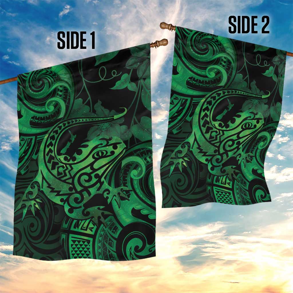New Zealand Tuatara Garden Flag Aotearoa Maori Clematis Flowers - Green LT14 - Polynesian Pride