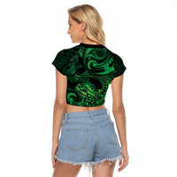 New Zealand Tuatara Raglan Cropped T Shirt Aotearoa Maori Clematis Flowers - Green LT14 - Polynesian Pride