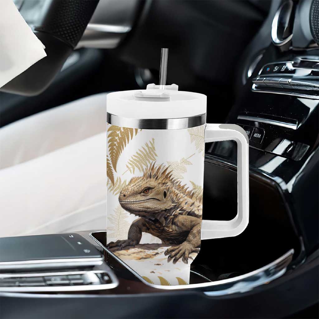 Gold New Zealand Tuatara Tumbler With Handle Aotearoa Sphenodon Punctatus Silver Fern LT14 - Polynesian Pride
