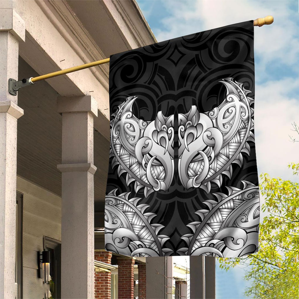 New Zealand Ta Moko Garden Flag Aotearoa Maori Chest Tattoo Black LT14 House Flag Black - Polynesian Pride