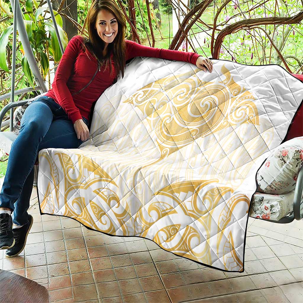 Gold White New Zealand Manta Ray Quilt Aotearoa Maori Haehae - Polynesian Pride