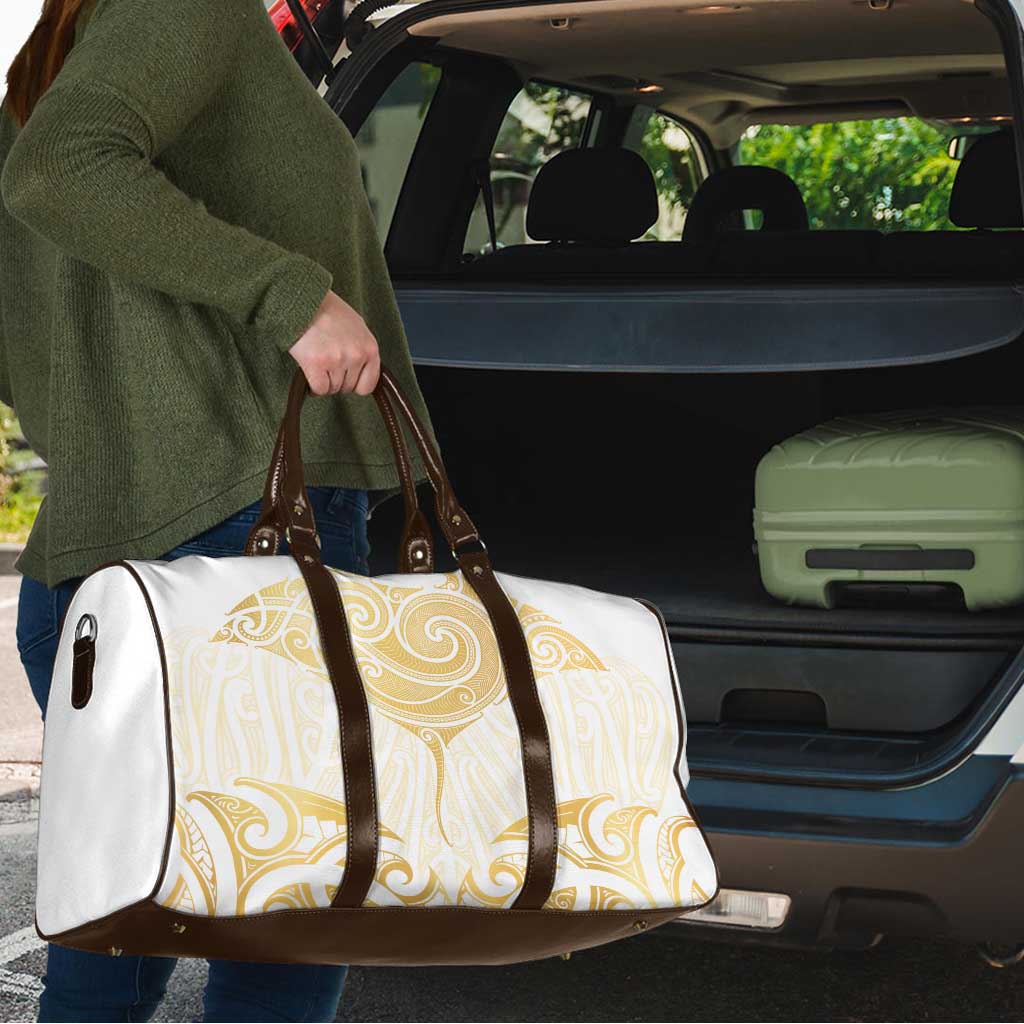Gold White New Zealand Manta Ray Travel Bag Aotearoa Maori Haehae LT14 - Polynesian Pride