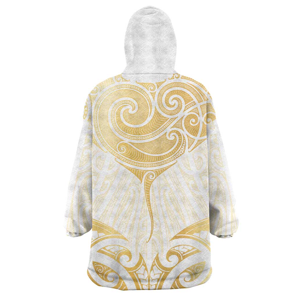 Gold White New Zealand Manta Ray Wearable Blanket Hoodie Aotearoa Maori Haehae LT14 - Polynesian Pride